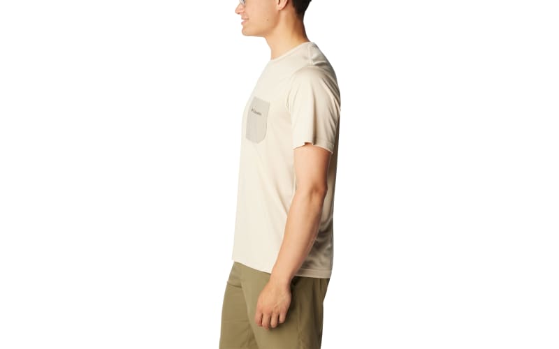 Columbia｜ (Columbia Hike Novelty Crew (2071911-010)) Columbia Hike Novelty Crew-Neck Short-Sleeve Pocket T-Shirt