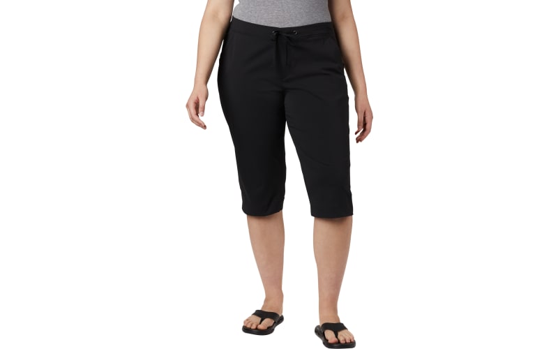 Woman's Black Knee Length Capris