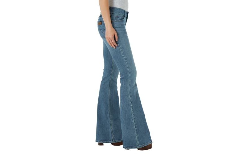 Wrangler Retro Mae Flare Jeans for Ladies | Bass Pro Shops