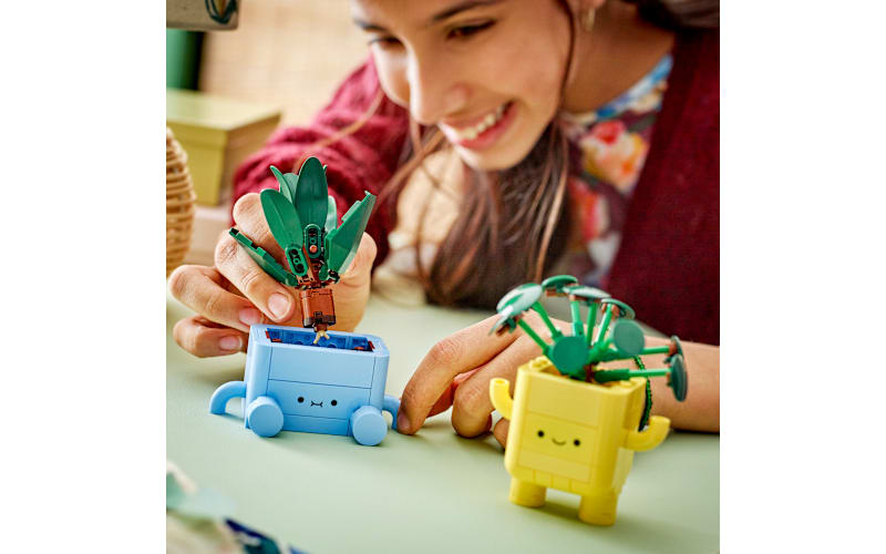 LEGO Botanicals Happy Plants Set | Bass Pro Shops