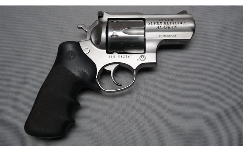 Ruger ~ Super RedHawk Alaskan ~ 44 Magnum | Bass Pro Shops