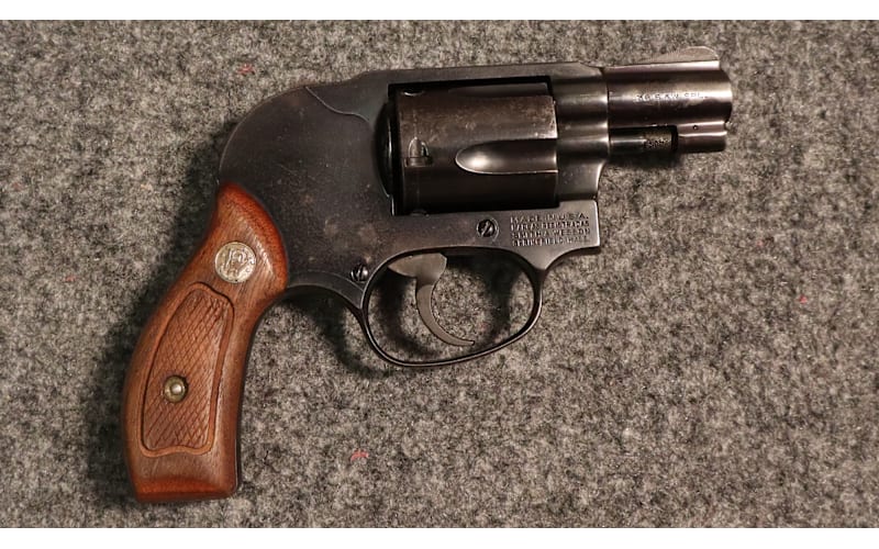 Smith & Wesson ~ Mod. 49 ~ .38 Special | Bass Pro Shops