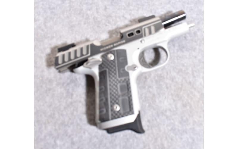 【美品】QUICK PACK 9【GRAY WHITE】 Kimber Micro 9 Rapide 9MM Luger Semi-Auto Pistol | Mack's Prairie