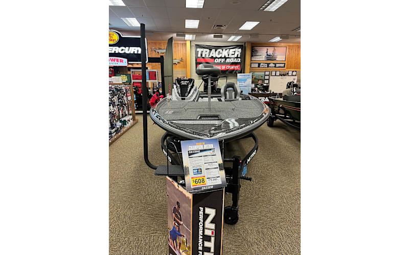 2025 NITRO Z21 XL | Bass Pro Shops