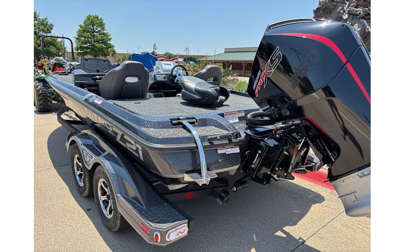 2025 NITRO Z21 XL | Bass Pro Shops