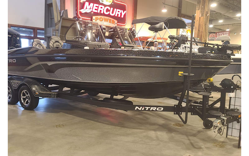 2025 NITRO ZV21 | Bass Pro Shops