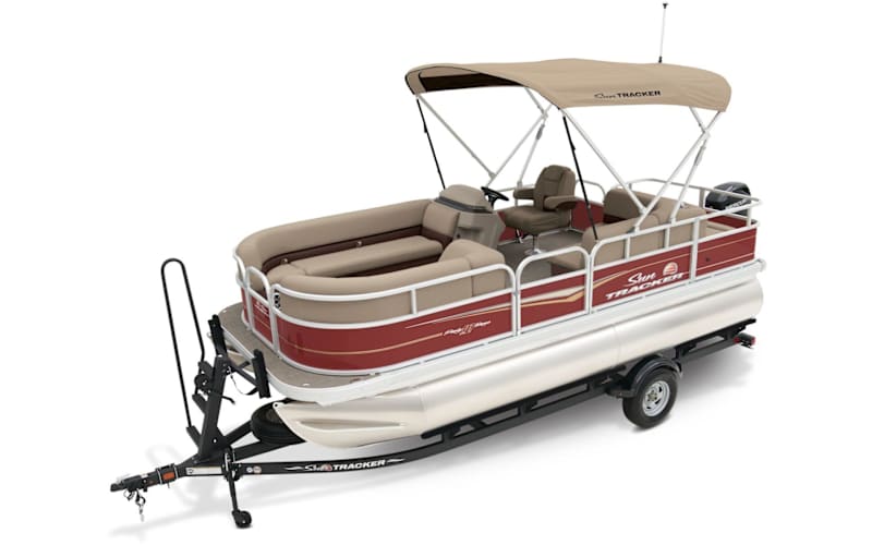 2025 SUN TRACKER PARTY BARGE 18 DLX Mack's Prairie Wings