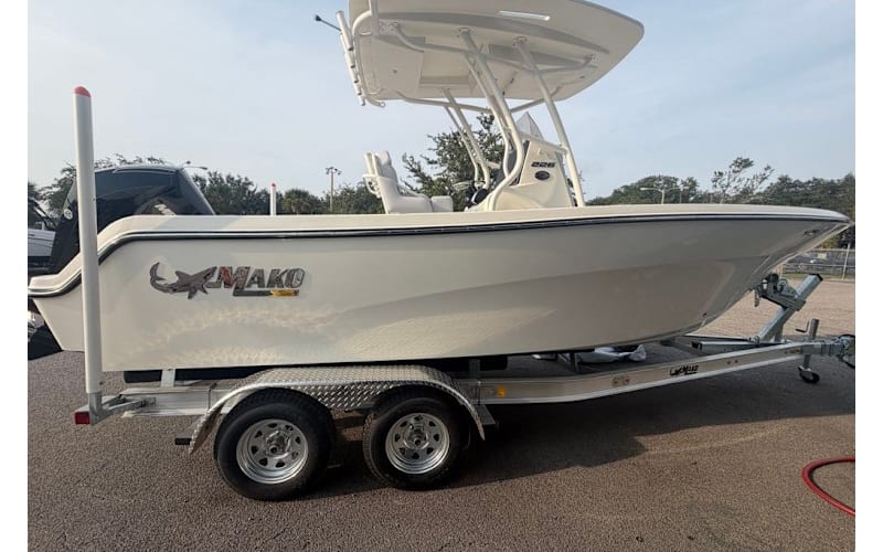 2026 MAKO 226 CC | Bass Pro Shops