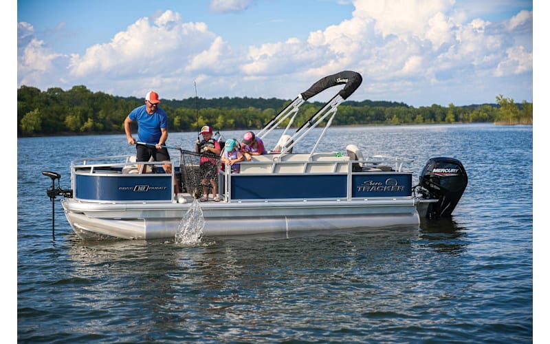2026 SUN TRACKER BASS BUGGY 18 DLX | Cabela's
