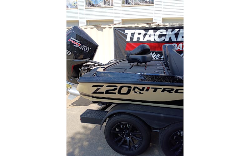 ｎｎ 2027 NITRO Z21 XL PRO | Bass Pro Shops
