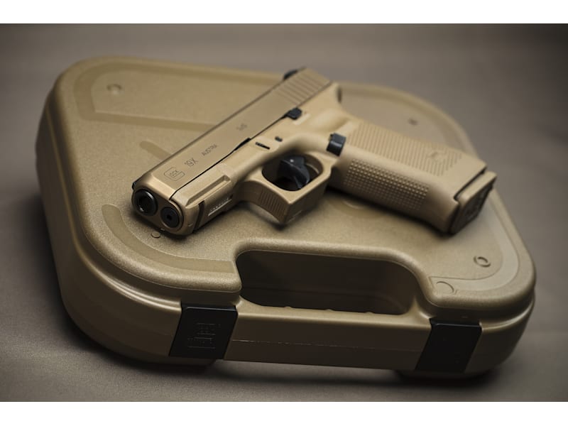 GLOCK 19x Semi-Auto Pistol with Coyote Finish | Bass Pro Shops