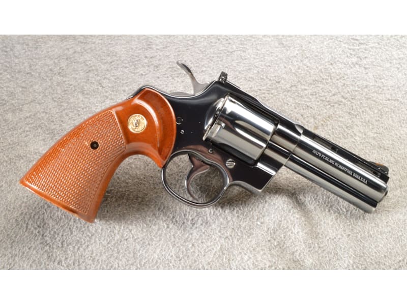トイガン COLT PYTHON .357 MAGNUM Colt Python .357Magnum 6inch R-model Stainless Finish
