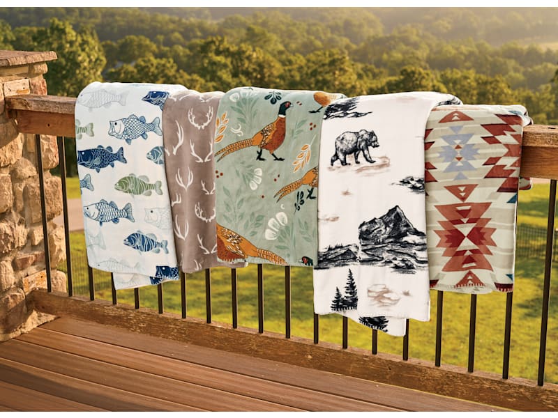 White River Home Moonstone Mesa Throw