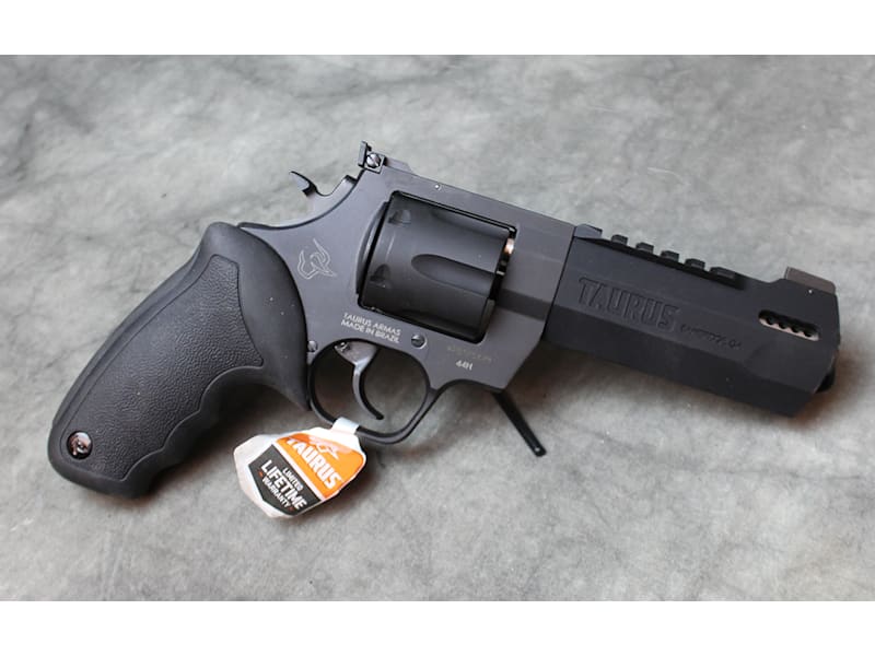 TAURUS RAGING BULL ガスガン Taurus Raging Bull Stainless 44mag 6.5