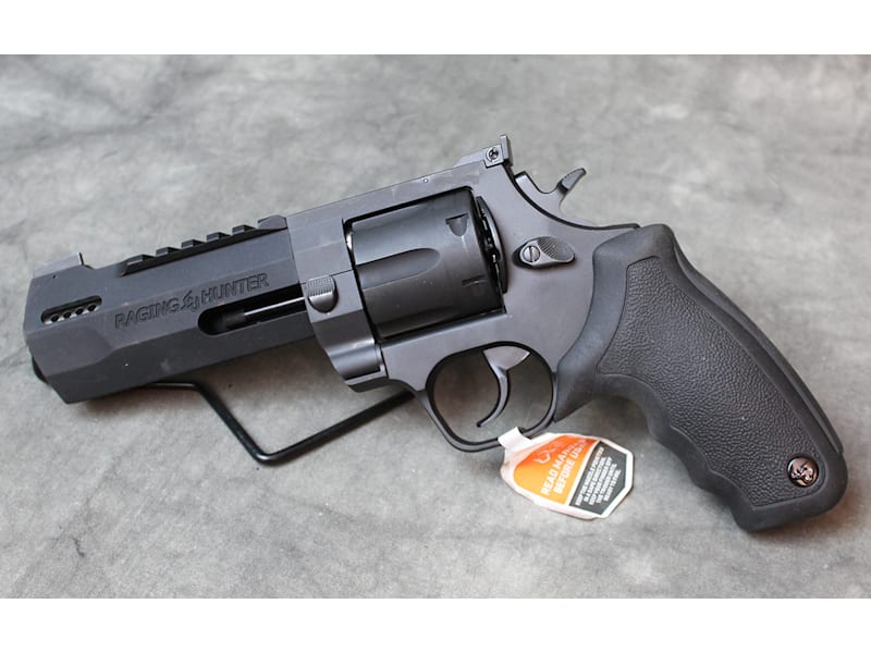 Taurus ~ Raging Bull ~ .44 Mag | Cabela's