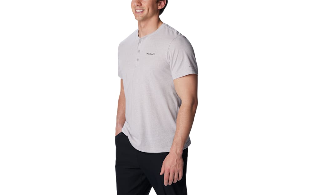 Columbia Thistletown Hills Short-Sleeve Henley for Men