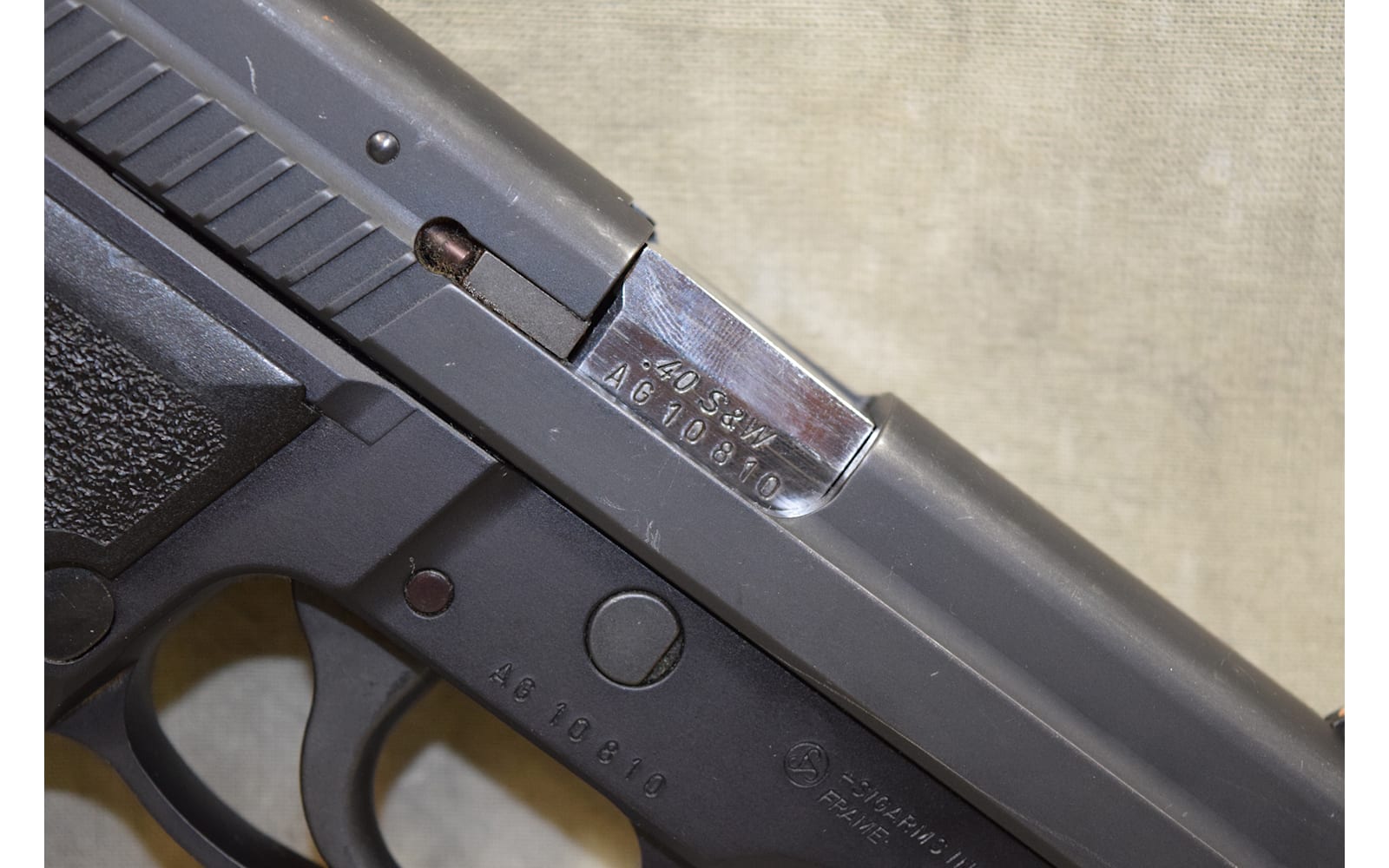SIG SAUER~P229~.40 S&W
