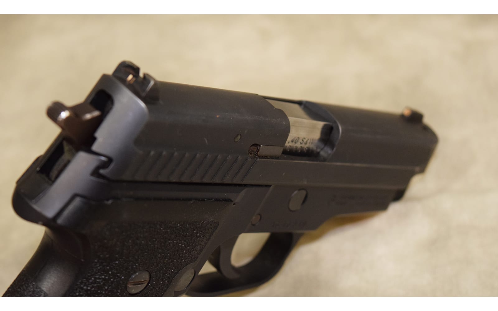 SIG SAUER~P229~.40 S&W
