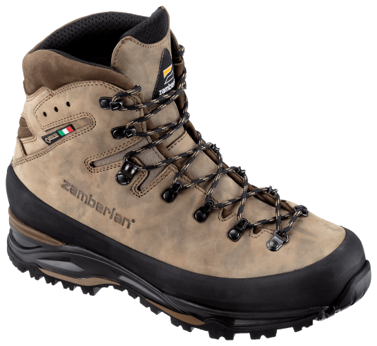 Hunting boots at 2025 bass pro shop
