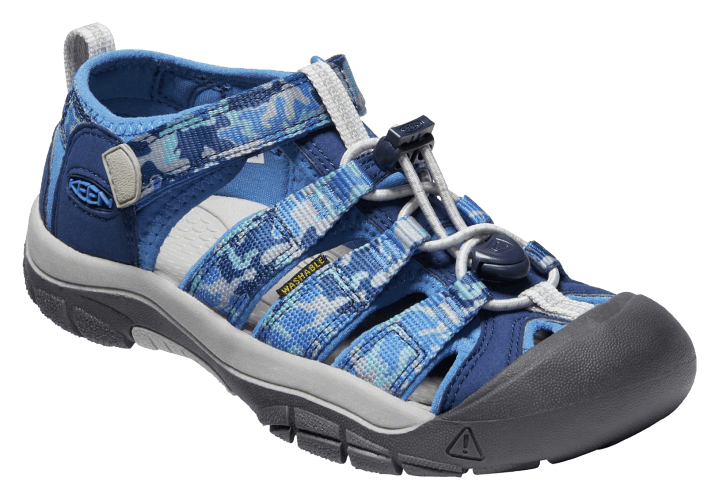 Bass pro water shoes discount