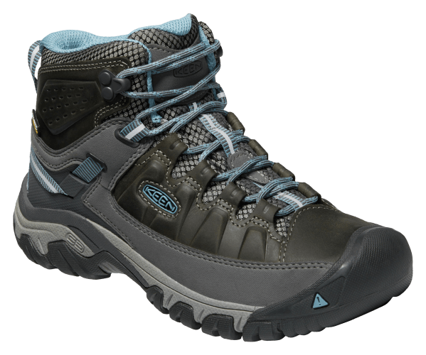 Bass pro womens hiking boots 2025