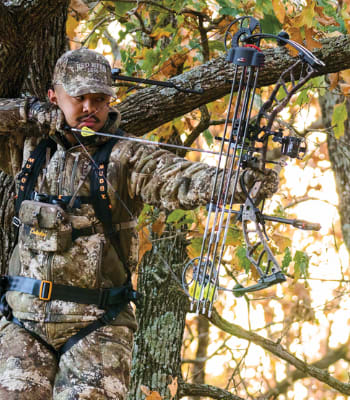HUNTING CLOTHING & GEAR
