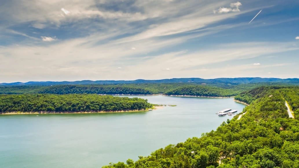 Aerial view of Bull Shoals Lake showing lake size and shoreline